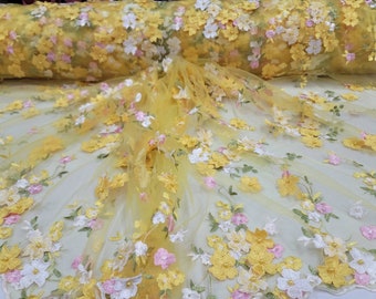 Tela de encaje amarilla con bordado floral rosa en 3D (cortada a medida, 52 pulgadas)