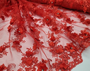 Tessuto venduto tagliato su misura in pizzo 3D rosso floreale con perline per abito da sposa, ballo di fine anno, smerlato.