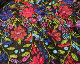 Stoff Verkauft lose Lager Fuchsia Blau Lavendel Blumen-Stickerei auf Schwarz Mesh Quinceaëra Braut Abendkleid Prom Multicolor Spitze