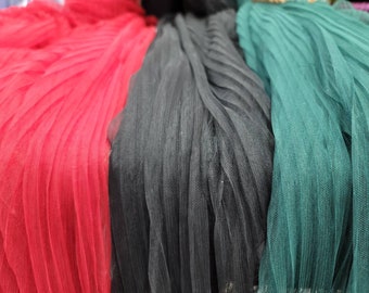 Tulle elasticizzato plissettato Scegli il colore Rosso, Verde cacciatore, Nero