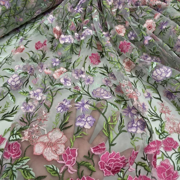 Tela vendida cortada a medida Encaje floral rosa lavanda Flores florales multicolor Bordado Encaje Malla blanca Vestido de noche de novia Quinceañera