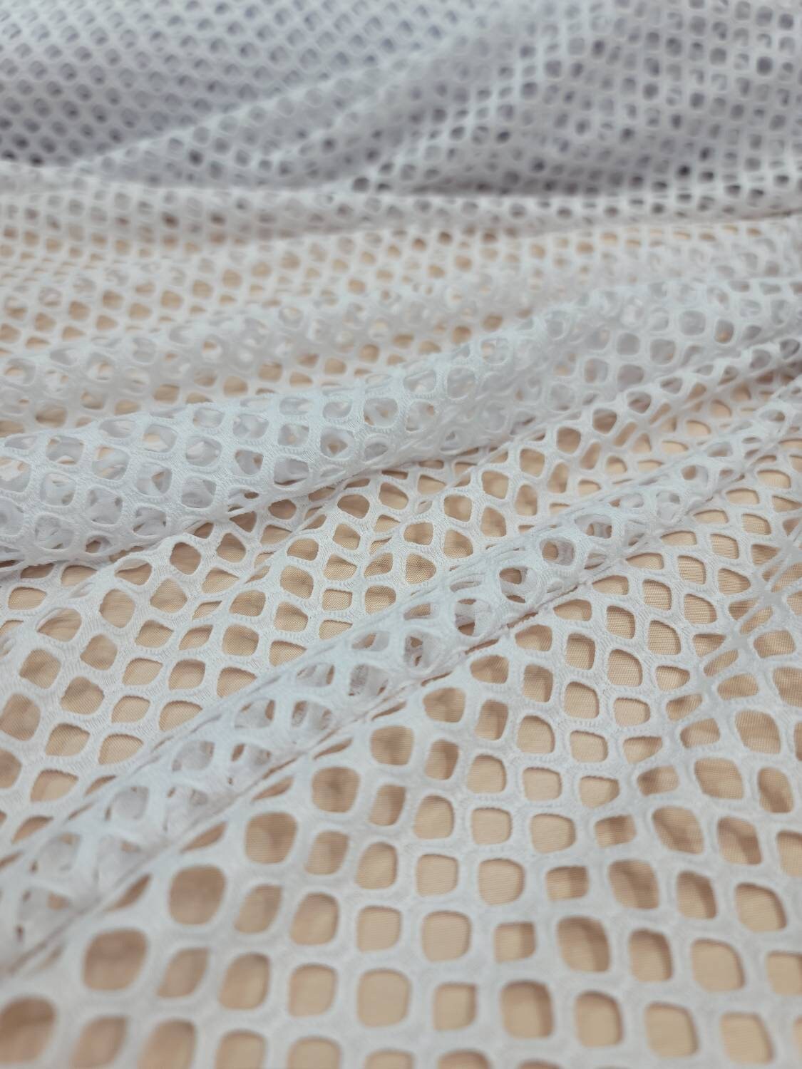 100% Cotton Netting (1 color) - Fishman's Fabrics