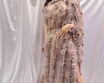 Tela de encaje con cuentas beige: bordado floral de satén 3D, vestido de noche de novia - cortado a medida