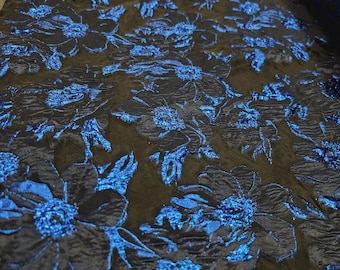 ブラックシアーオーガンザブロケード生地：ロイヤルブルーメタリックフローラル、57インチ