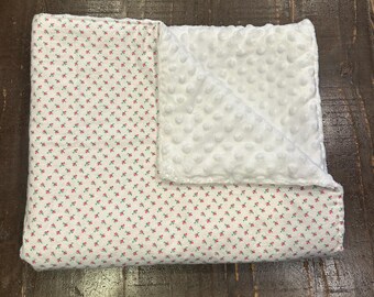 Delicata coperta per neonati con rose rosa