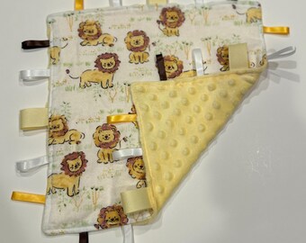 Lion Tag Blanket | Sensory Toy for Babies