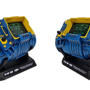 Fallout inspired PIPBOY 3000 Vault-Tec Version in 1:1 scale / Cosplay Prop / Handmade / Unofficial / Fan-Art / Videogame Nerd Geek Gift image 3