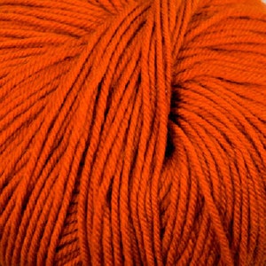 Worsted #4 Red Pink Cascade Superwash 220 Persimmon #1921 sweaters knitting crochet light worsted blankets 100/% merino superwash