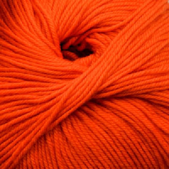 Worsted #4 Red Pink Cascade Superwash 220 Persimmon #1921 sweaters knitting crochet light worsted blankets 100/% merino superwash