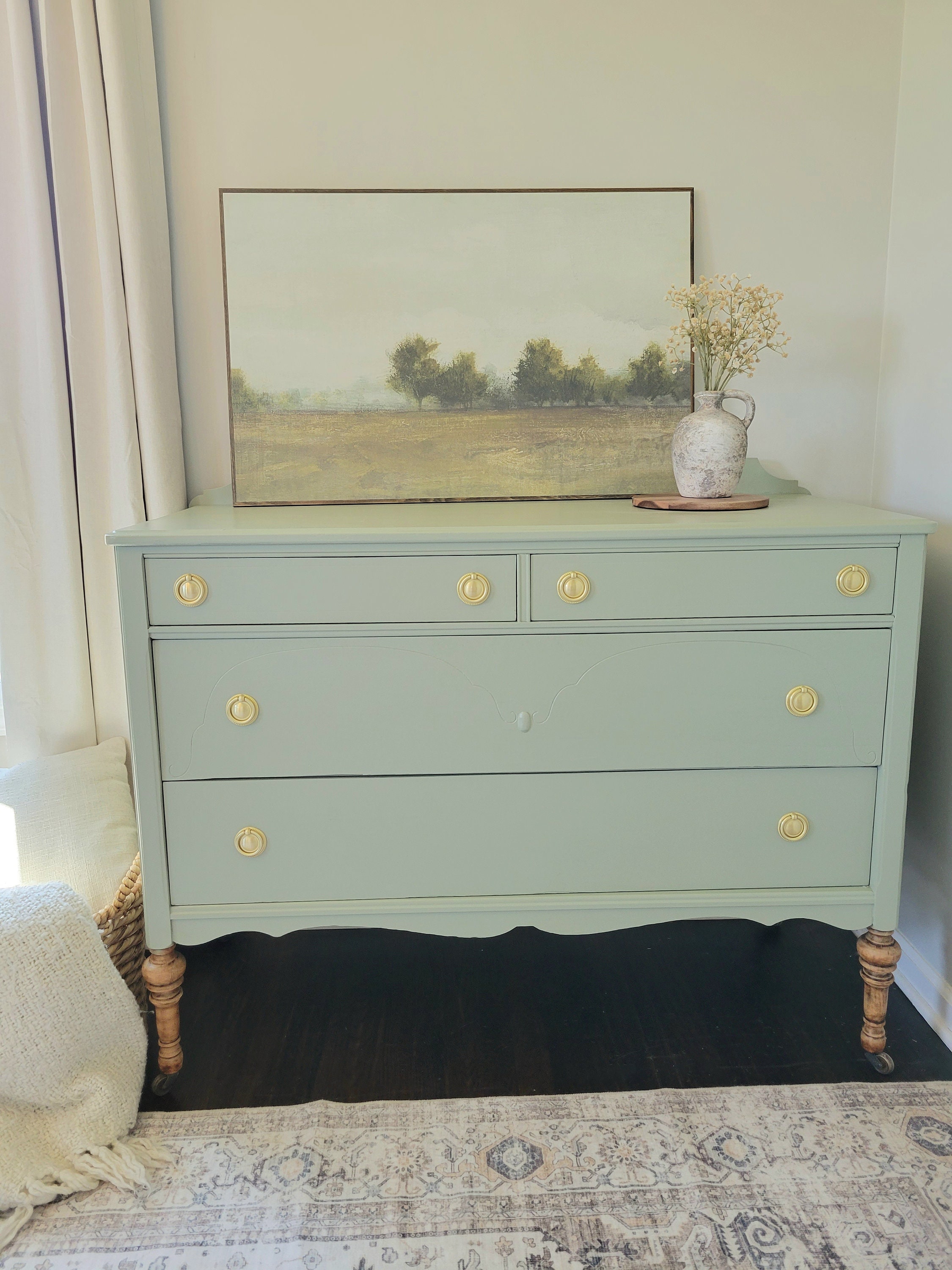 Sold ** Do NOT Purchase** Sage Green Vintage 4-drawer Dresser