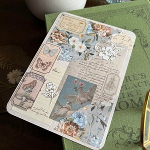 Inserto per custodia Kindle / Download digitale / Stampabile / jayemslibrary / Kindle Paperwhite Signature / Album di ritagli a farfalla / Decorazione floreale blu