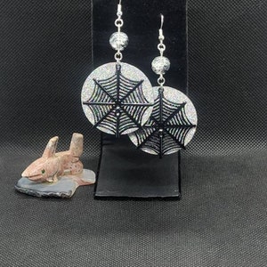 Spiderweb earrings, Halloween earrings, spiderwebs, Halloween spiderweb earrings, dangle spiderweb earrings, spooky spiderwebs, web earrings