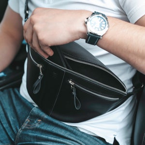 Très grande bandoulière pour femme et homme, sac banane en cuir souple noir, coffret cadeau personnalisé - portefeuille et sac banane