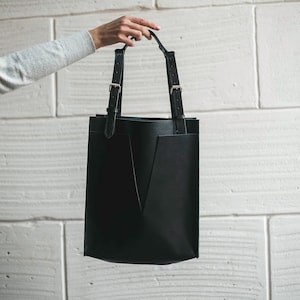 Hand Made Leather Tote Bag for Women, Black Soft Leather Tote with Zipper image 2