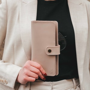 Elegante billetera de cuero de tres pliegues: un regalo elegante para aniversarios y ocasiones especiales