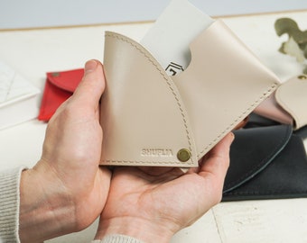 Personalized Credit Card and Business Card Holder, Small Leather Gift ideas