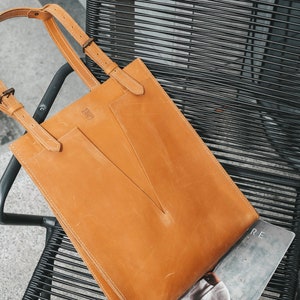 Handmade Leather Laptop Bag, Vintage Shoulder Tote for Women, Gifts for Her image 10