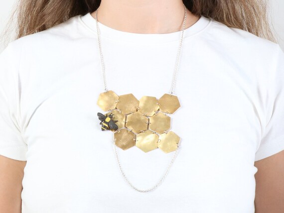 18K Gold Plated/Silver Plated Honeycomb Necklace 18K Gold Plated/Silver Plated Honeycomb Necklace