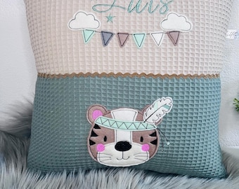 Almohada de peluche personalizada para niños y bebés, hecha a mano con el nombre deseado y un lindo motivo de animal.