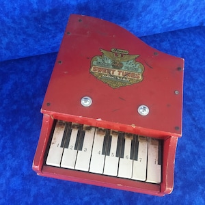 Vintage Piano, a Straco Sweet Tunes