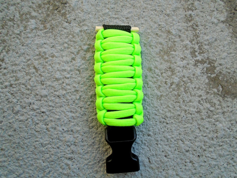 Paracord 550 Suunto Core alpha, essential Adjustable Replacement Watchband Neon Green