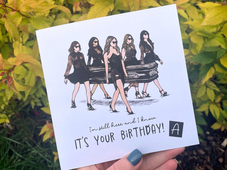 Carta di compleanno di Pretty Little Liars, carta regalo di Pretty Little Liars, carte per il migliore amico, carta di compleanno di moda, PLL fan art, regalo di compleanno immagine 2