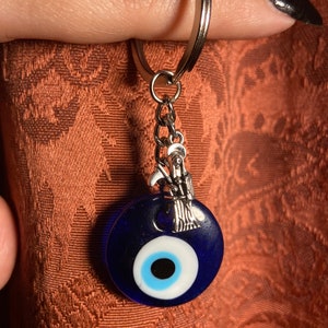 Mal de Ojo key chain