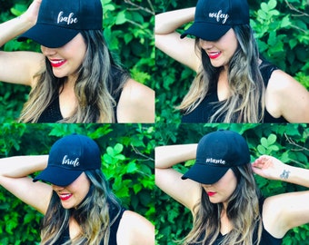 Gorras de béisbol Wifey, Bride, Babe y Wifey White o Black ideales para regalos, despedidas de soltera / baby showers o despedidas de soltera
