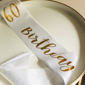 Faixa de cetim com texto personalizado | Faixa personalizada com citação faixa personalizada faixa personalizada 80º 70º 60º 50º 40º aniversário despedida de solteira noiva para ser faixa