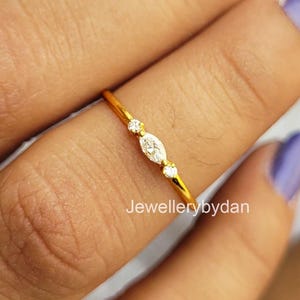 Minimalist Lab Grown Diamond Band, Three Sone Ring, 14k Handmade Gold Band, Dainty Wedding Band For Her, Round Accent Ring, Proposal Ring