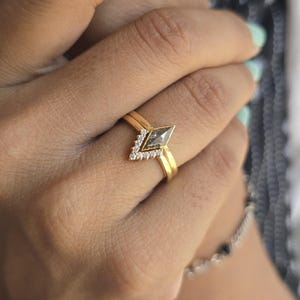 Kite Shape Salt and Pepper Diamond Engagement Ring Set, 14K Gold Ring, Geometric Ring with Chevron Diamond Band, Bridal Ring, Gift for Her image 12