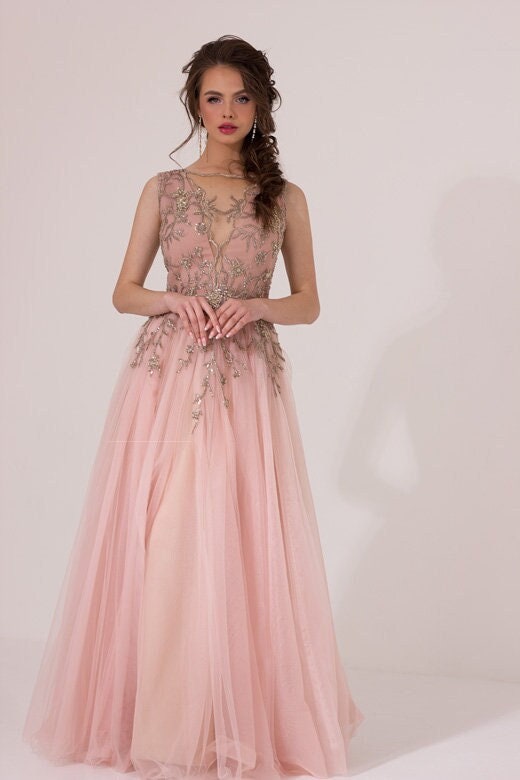 Blush tulle prom dress hotsell
