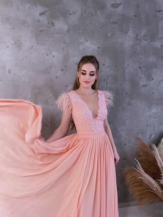Peach evening maxi dress with sequin top and tulle skirt - Le Parole