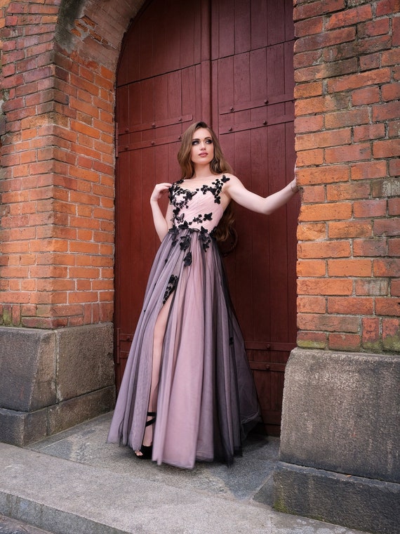 4 Places to Find Gowns and Dresses for Your Next Photo Shoot