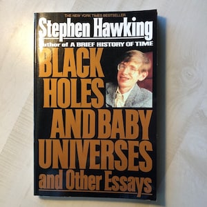 In Like New Vintage Condition; Softcover 1994 Bantam Books &quot;Black Holes and Baby Universes—and Other Essays&quot; by Stephen Hawking
