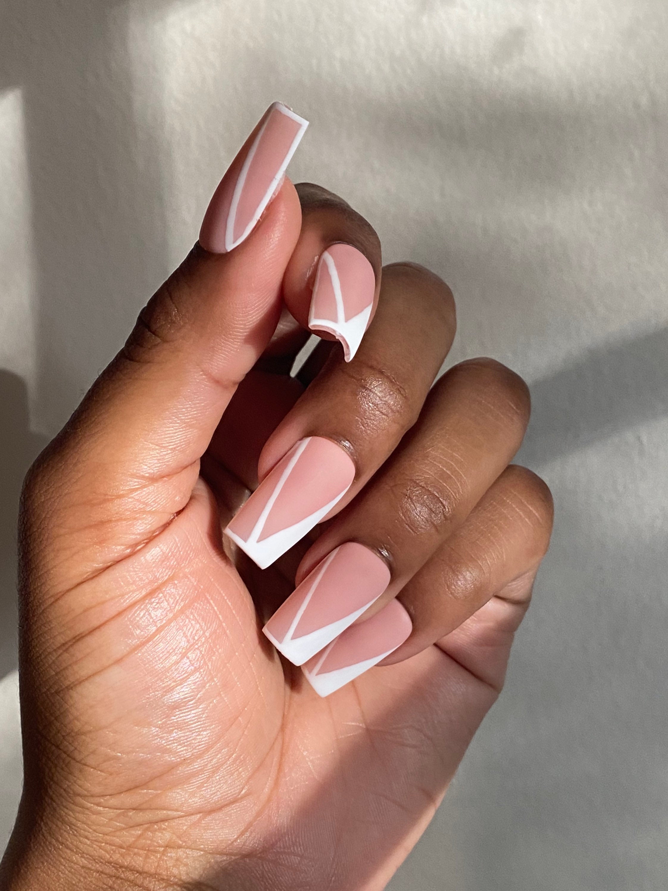 French Diamond V-shaped French Tip Press on Nails Press-on - Etsy