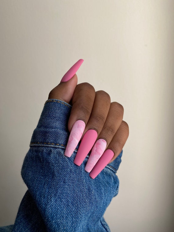 Bubblegum Matte Light Pink Marble Press On Nails Press-On | Etsy