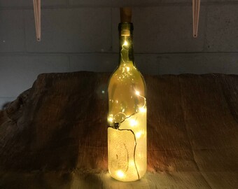 Parche de calabaza - botella de vino pintada a mano