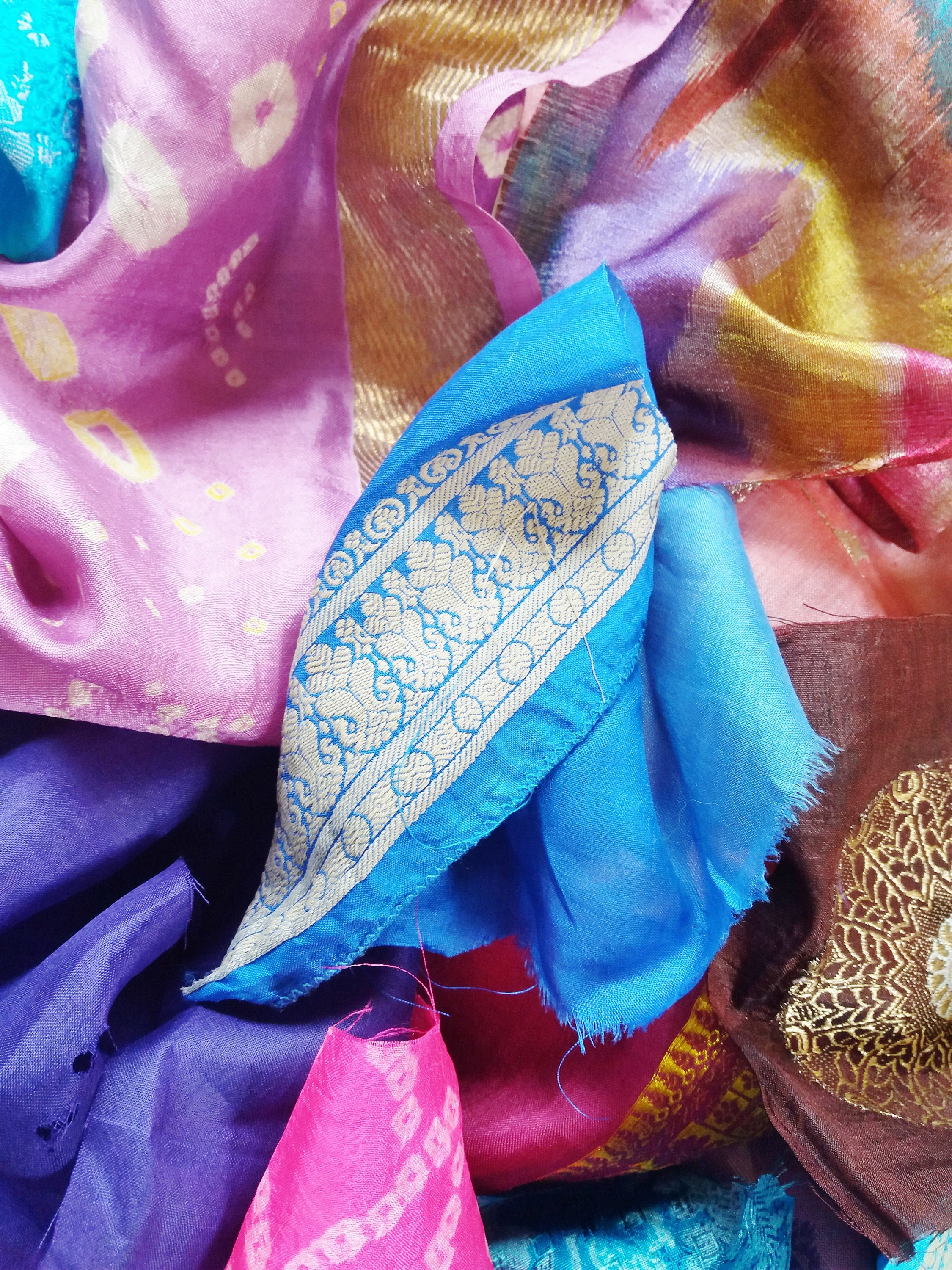 35 Piece Sari Silk Scrap Pack A Selection Of Beautiful Silks Etsy