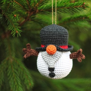 Snowman gnome crochet pattern - crochet christmas ornament amigurumi pattern - gnome christmas tree décor