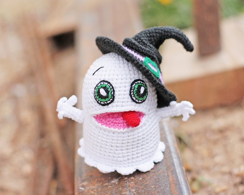 Crochet ghost pattern boo amigurumi crochet halloween decorations image 6