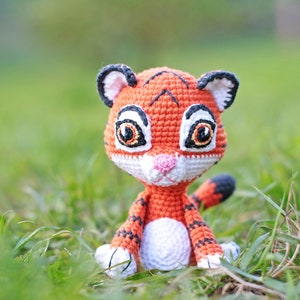 Сrochet tiger pattern mini crochet animals amigurumi pattern image 2