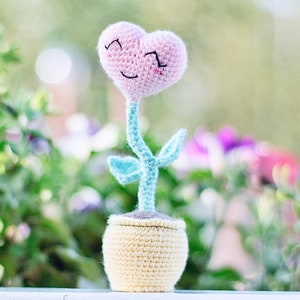 Crochet flower pattern tutorial on how to crochet a flower pot easy red heart crochet patterns easy crochet gifts image 4