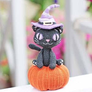Crochet black cat halloween pattern - diy halloween decor - pumpkin amigurumi pattern