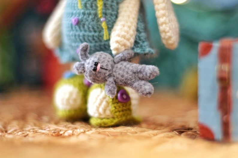 Amigurumi crochet pattern of rabbit and cat in clothes zdjęcie 5