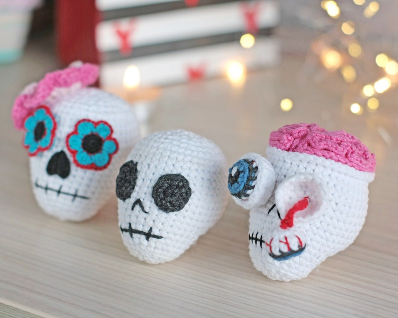 Skull crochet pattern sugar skull pattern easy halloween amigurumi pattern small diy halloween decor image 3