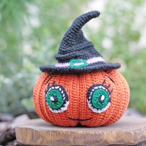 Halloween pumpkin crochet pattern easy halloween amigurumi pattern small diy halloween decor image 8