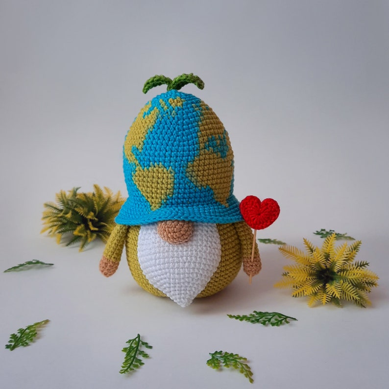 Crochet pattern EARTH gnome, cute earth day gnome, ecology gnome crochet pattern, eco friendly gift image 3