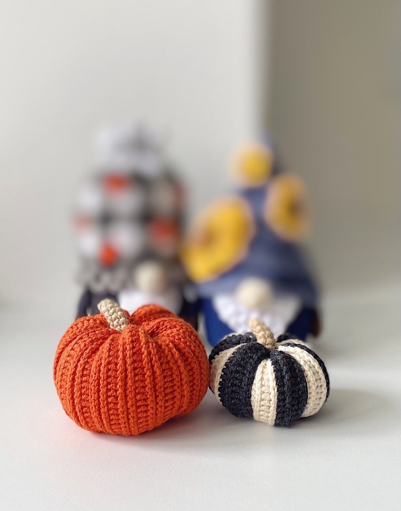 Crochet pumpkins 2in1 PATTERN, Halloween amigurumi pumpkin , crochet fall pattern, DIY crochet tutorial, fall decor tutorial, ENGLISH pdf image 1