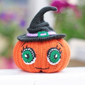 Halloween pumpkin crochet pattern easy halloween amigurumi pattern small diy halloween decor image 3